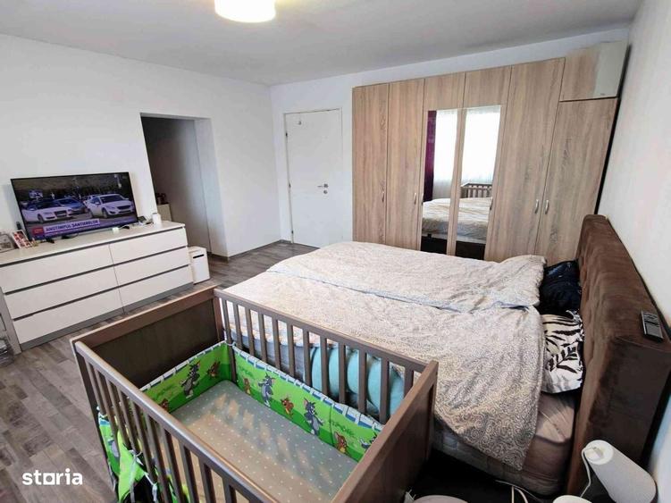 Casă cu 4 camere cu Teren 300 Mp în Central
