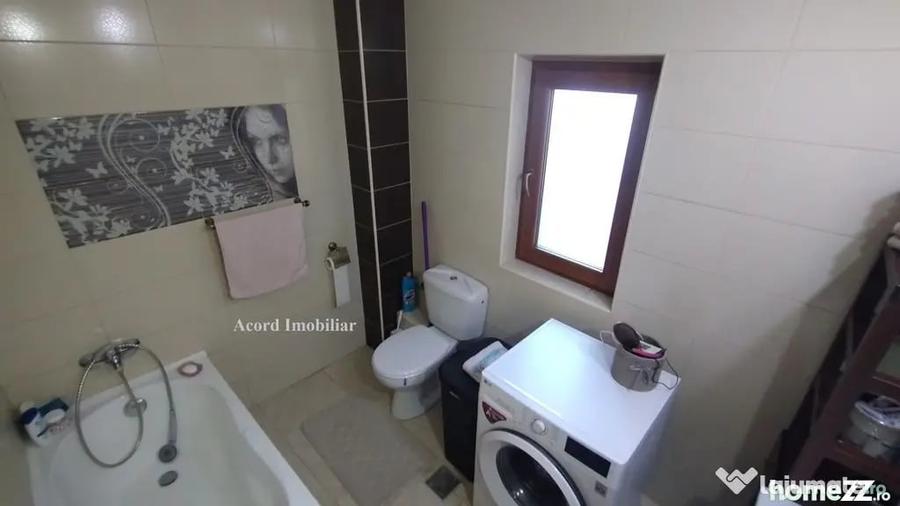 Casă cu 5 camere cu Teren 440 Mp în Valu lui Traian