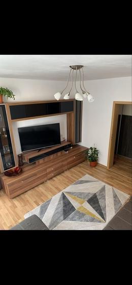 Apartament cu 2 camere decomandat în Florești