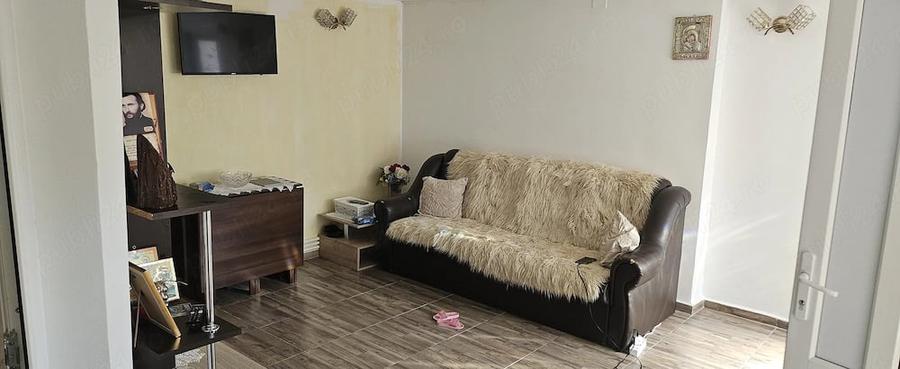 Casă cu 3 camere cu Teren 200 Mp în Central