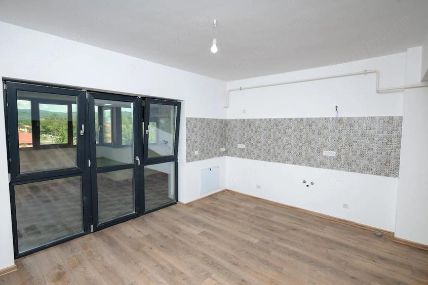 Apartament cu 3 camere decomandat în Ostroveni