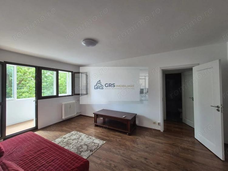 Apartament cu 2 camere semidecomandat, mobilat în Lucrețiu Pătrășcanu