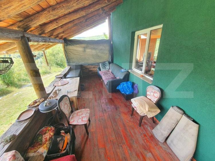 Casă individuală cu 5 camere cu Teren 1500 Mp în Periferie