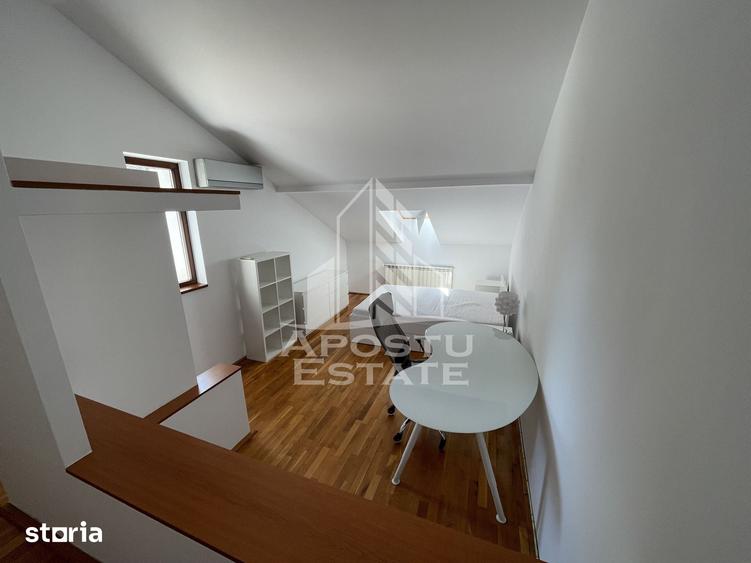 Casă cu 5 camere cu Teren 400 Mp în Lipovei