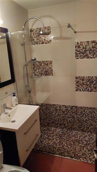 Apartament cu 2 camere semidecomandat, mobilat în Tătărași