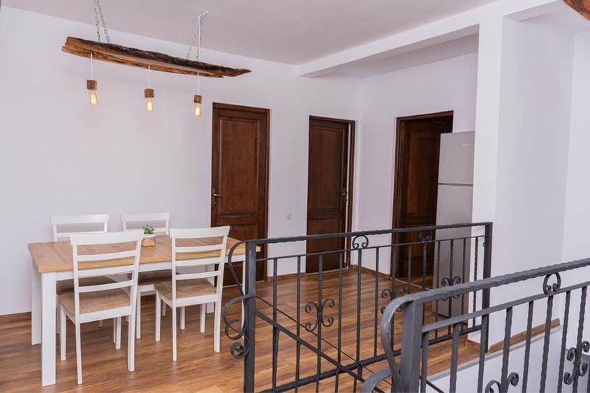 Apartament cu 3 camere decomandat în Ultracentral