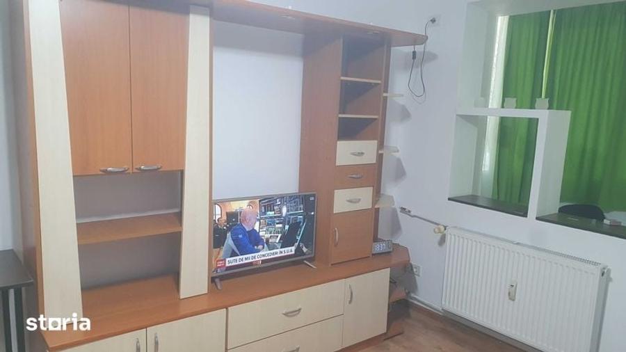 Garsonieră în Titan