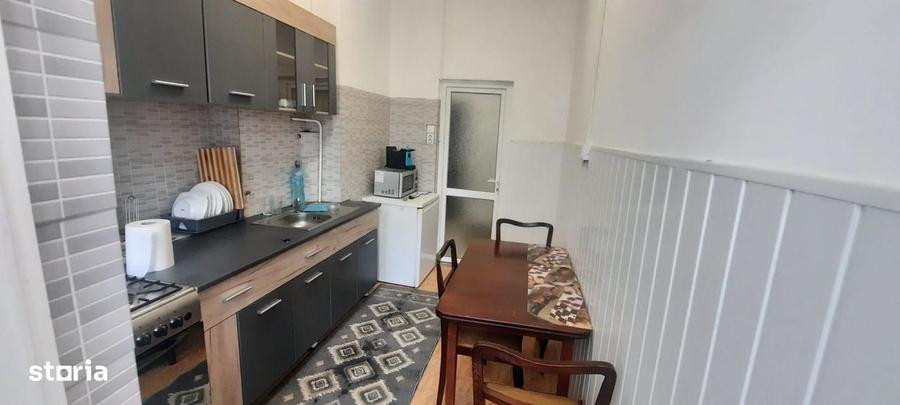 Apartament cu 2 camere semidecomandat în Central