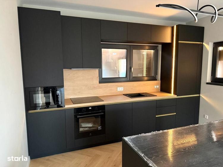 Apartament cu 4 camere în Cristian