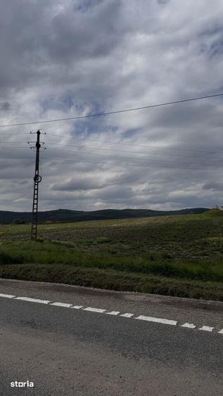 Teren de 4400 mp, în Sânpaul