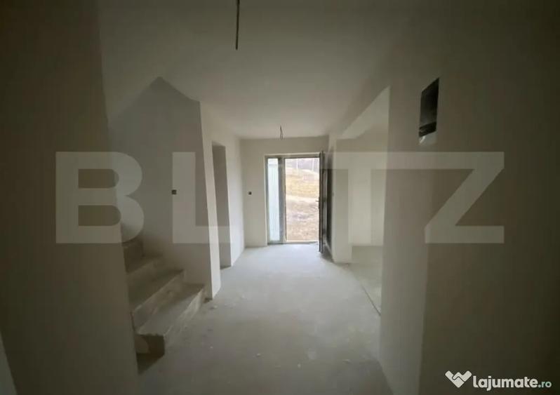 Casă cu 4 camere cu Teren 500 Mp în Central