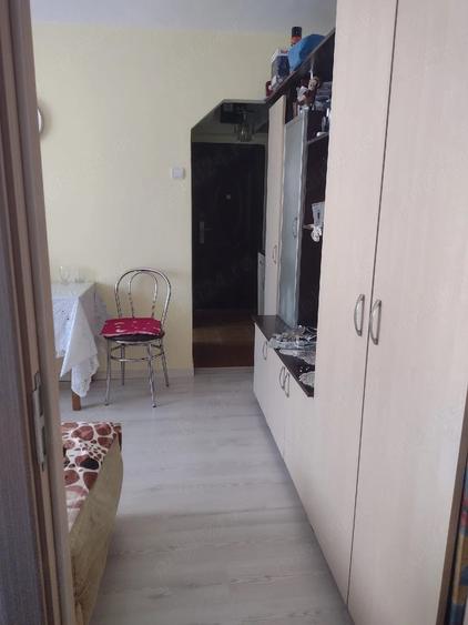 Apartament cu 2 camere semidecomandat în Rogerius
