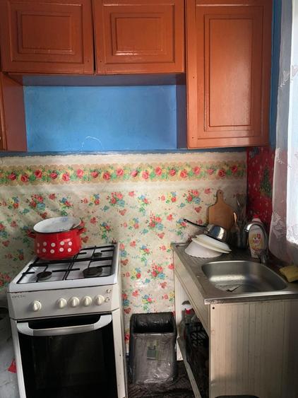 Casă cu 4 camere cu Canalizare în Central