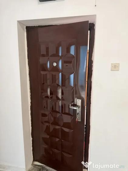 Apartament cu 3 camere decomandat în Ultracentral