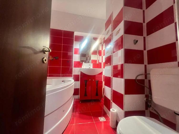 Apartament cu 2 camere decomandat în Trocadero