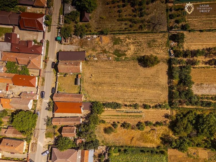 Casă cu 3 camere cu Teren 2195 Mp în Covăsinț