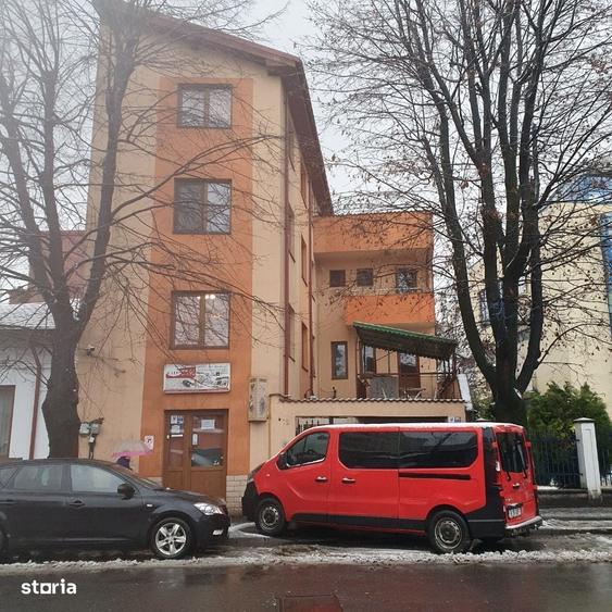 Casă cu 4 camere în Tei
