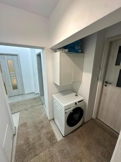 Apartament cu 4 camere decomandat în 13 Septembrie