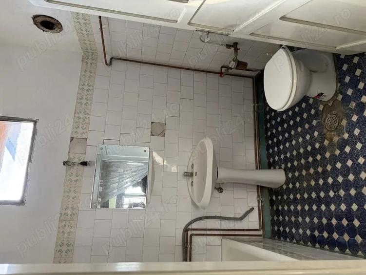 Casă cu 4 camere cu Teren 2500 Mp în Glimboca