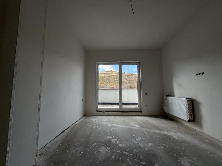 Apartament cu 3 camere decomandat în Făget