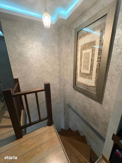 Apartament cu 5 camere în Tomis I