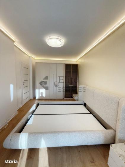 Apartament cu 3 camere decomandat în Iorga
