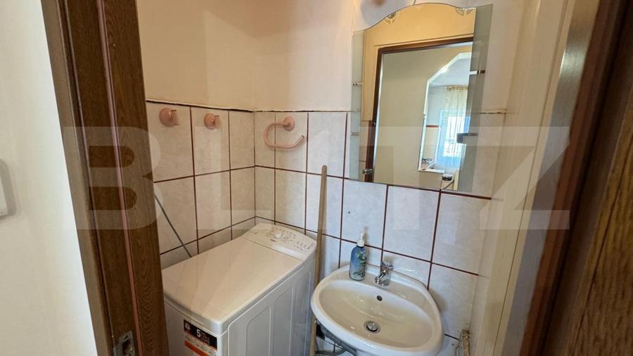 Apartament de inchiriat, cu trei camere, Calea Moldovei - 8