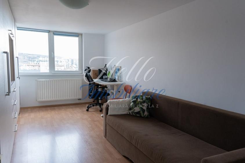 Apartament cu 3 camere semidecomandat, mobilat în Iris