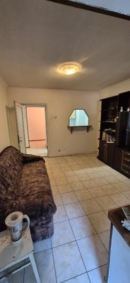 Apartament cu 2 camere decomandat în Buzaului