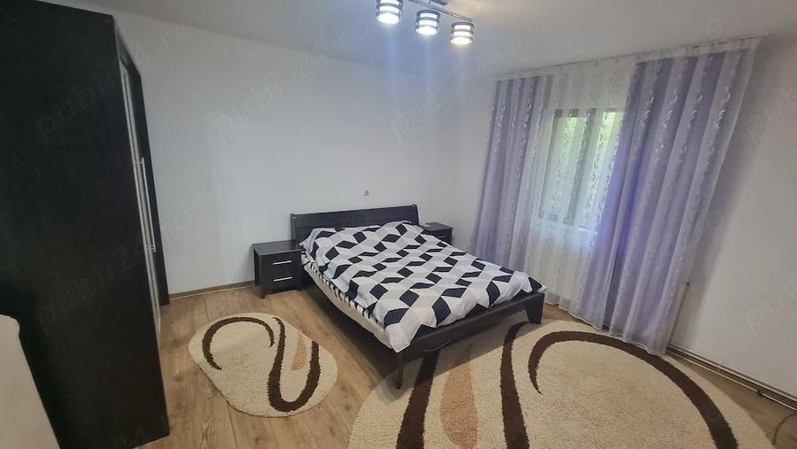 Casă cu Teren 5680 Mp în Călata