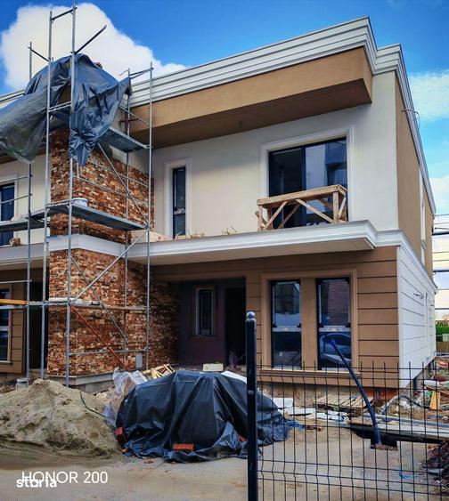 Casă cu 4 camere cu Teren 200 Mp în Titan