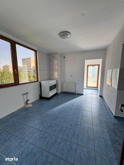 Spațiu comercial, de 200 mp, în Mărăști