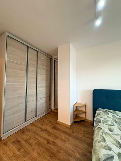 Apartament cu 3 camere în Drumul Taberei