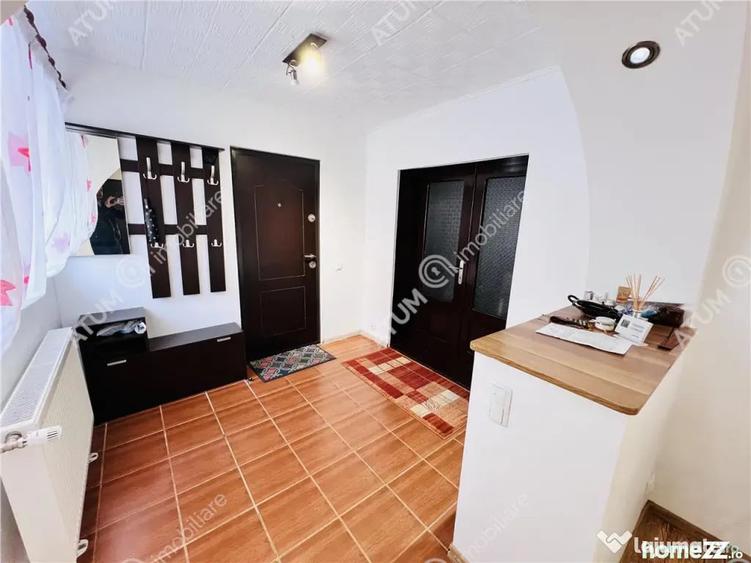 Casă cu 4 camere cu Teren 395 Mp în Trei Stejari