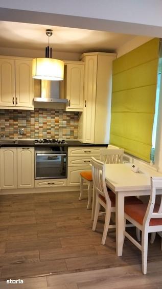 Apartament cu 2 camere decomandat în Sud