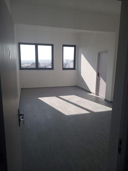 Spațiu comercial, de 600 mp, în Bascov