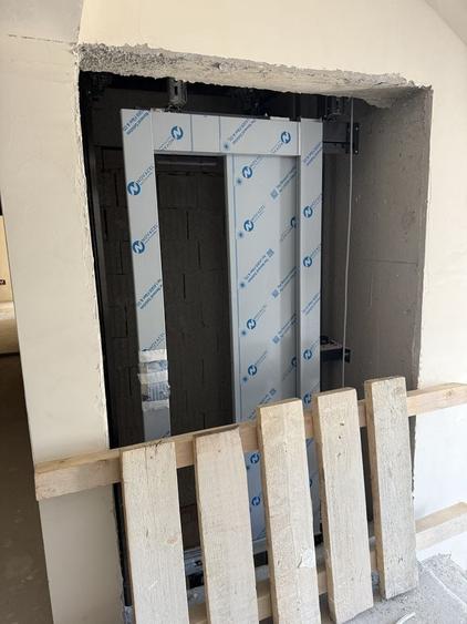 Apartament cu 2 camere decomandat în Dobroești
