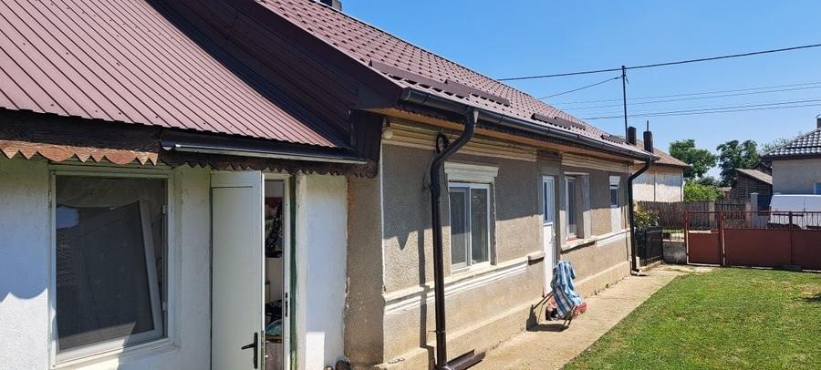 Casă cu 4 camere în Drăghiceni