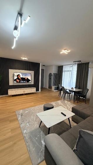 Apartament cu 2 camere decomandat, mobilat în Torontalului