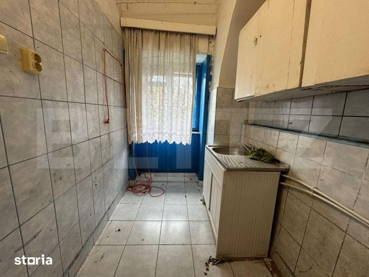 Casă cu 4 camere cu Teren 1488 Mp în Pestișu Mic