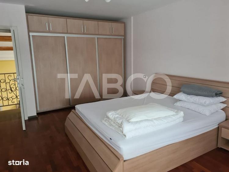 Casă cu 4 camere în Hurez
