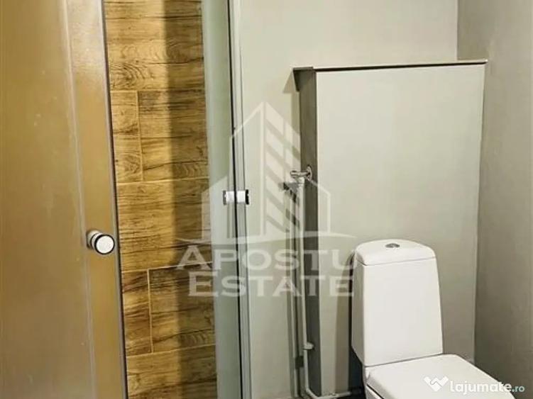 Casă cu 7 camere cu Teren 22000 Mp în Târsa