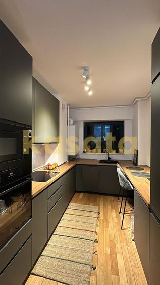 Apartament cu 3 camere decomandat, mobilat în Barbu Văcărescu
