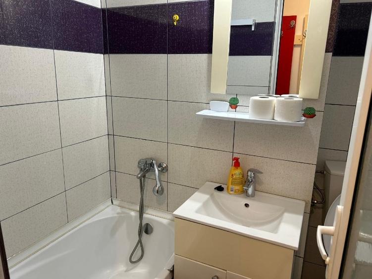 Apartament cu 2 camere semidecomandat în Tomis Nord