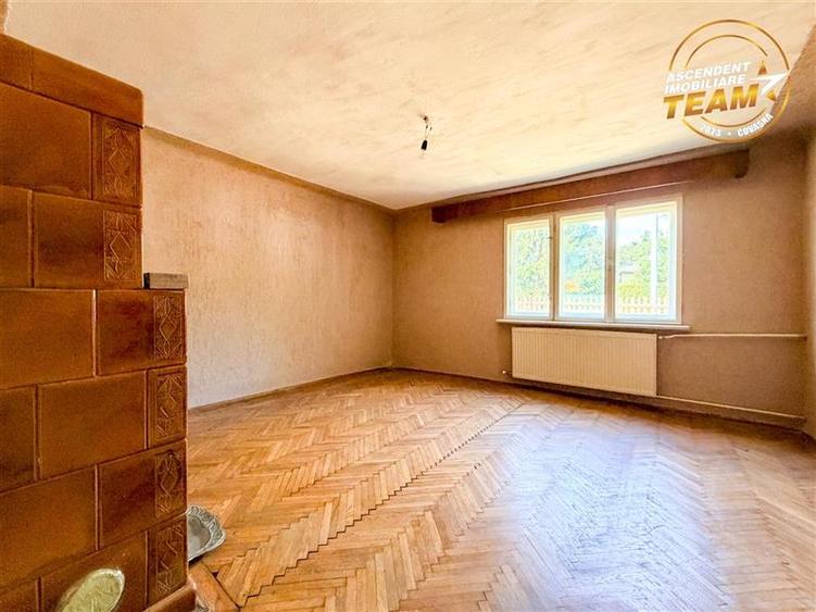 Casă individuală cu 3 camere cu Canalizare în Simeria