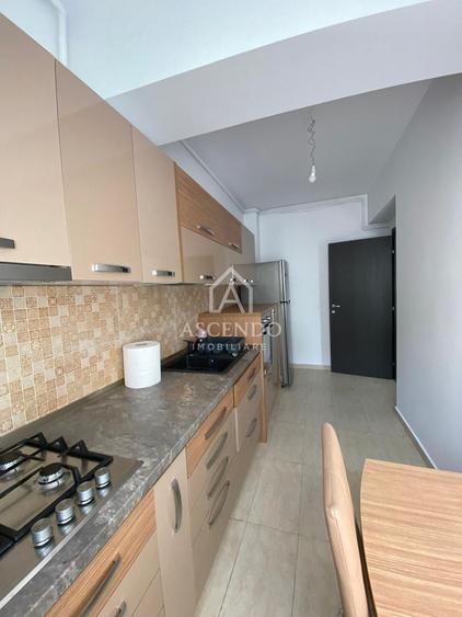 Apartament cu 3 camere decomandat, mobilat în Militari