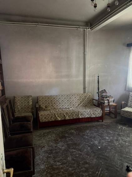 Casă cu 5 camere cu Canalizare în Domenii