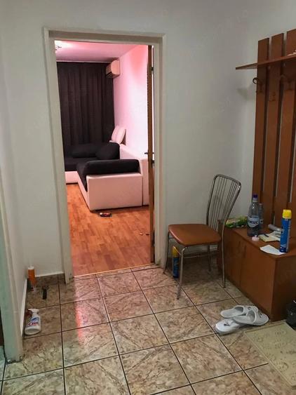 Apartament cu 3 camere decomandat în Uverturii