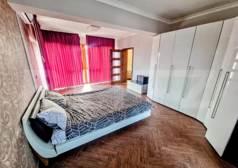 Casă cu 5 camere cu Teren 1223 Mp în Central