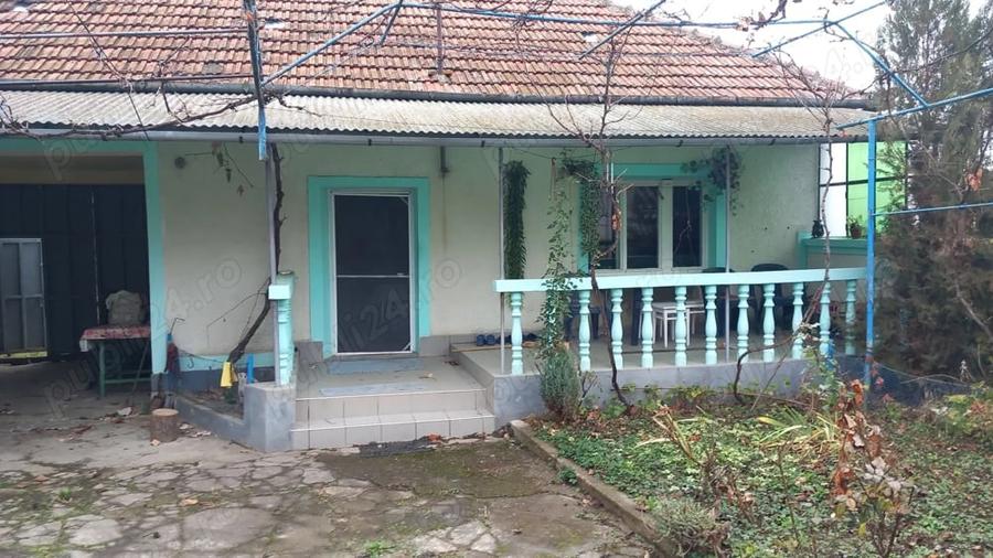 Casă cu 6 camere în Vintere